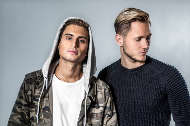 Samir & Viktor shuffla