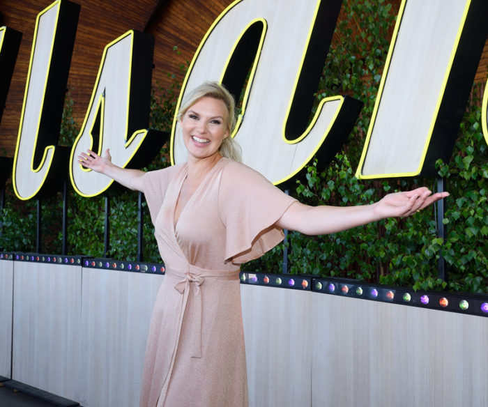 Sanna Nielsen i samband med pressträffen av Allsång på Skansen på Sollidens scen.