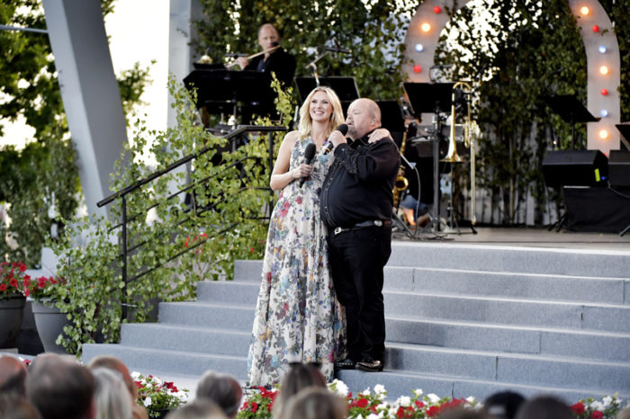 Sanna Nielsen och Kalle Moraeus i premiären av